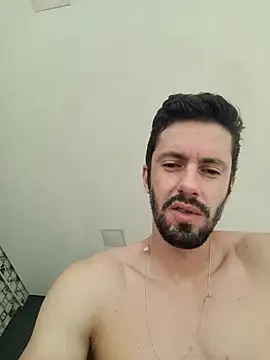 Snapshot of Diegosob8720 chatting on February 28, 2:53 pm Diegosob8720 online show from February 28, 2:53 pm