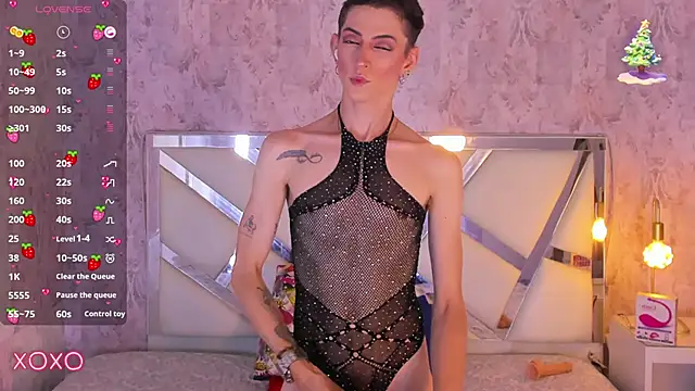 dominic thailor online show from December 17, 4:46 pm