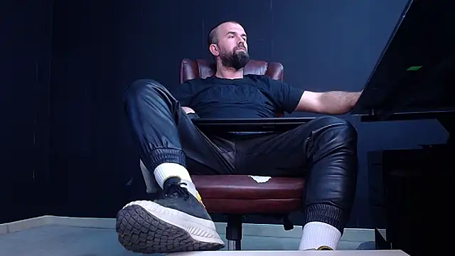 JackEthann online show from November 17, 6:49 am