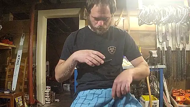 Bigoleslong98765 online show from April 5, 4:47 pm