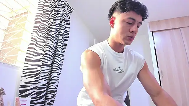 Sebastian-Dash online show from March 3, 10:29 pm