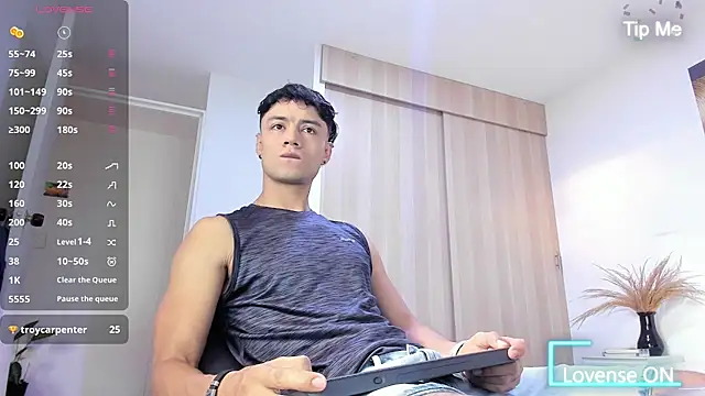 Sebastian-Dash online show from October 21, 10:34 pm