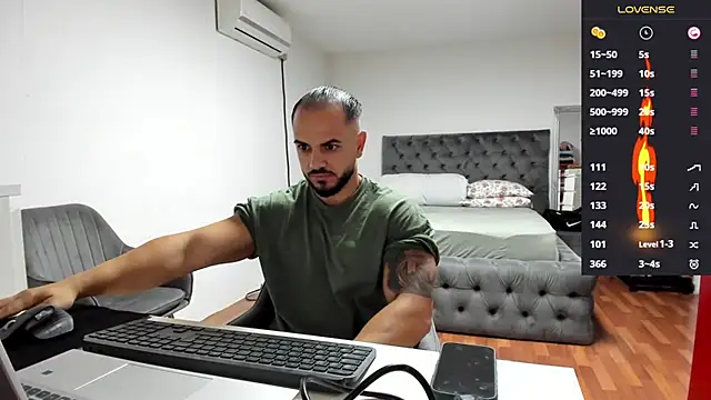 supermanboy94 online show from October 15, 5:48 am