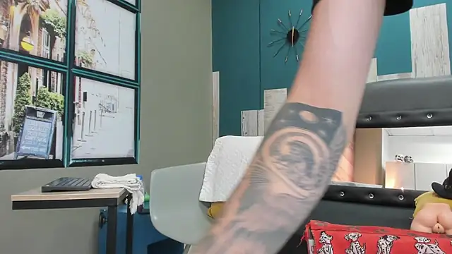 Rhaegal hot online show from December 22, 3:44 pm