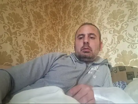 Snapshot of Basszos88i chatting on October 18, 11:59 am Basszos88i online show from October 18, 11:59 am