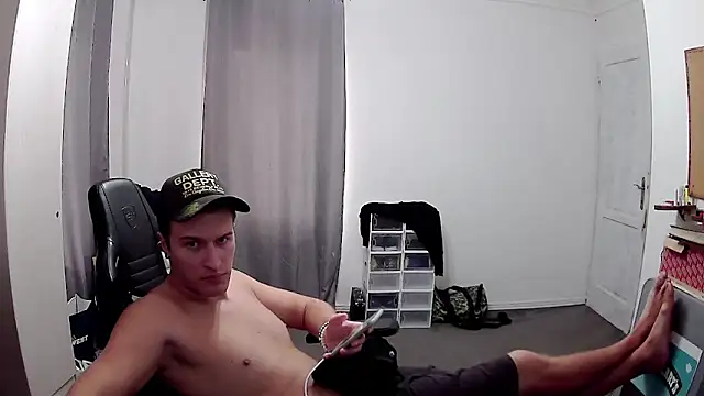 PKrisztian online show from September 26, 11:41 am