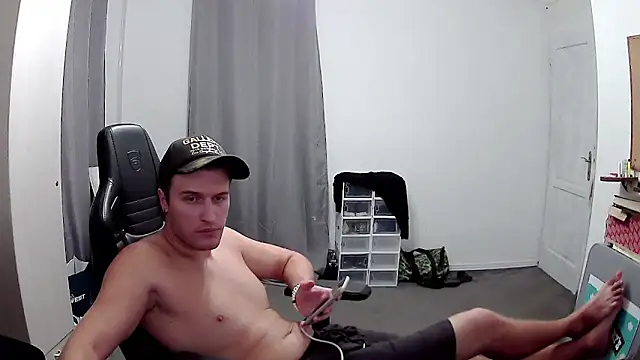 PKrisztian online show from September 28, 4:05 pm