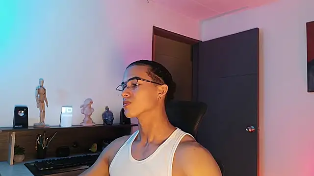 alejo x3 online show from September 24, 11:58 pm