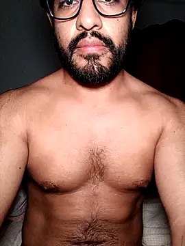 Snapshot of HombreS3n chatting on October 4, 6:18 am HombreS3n online show from October 4, 6:18 am