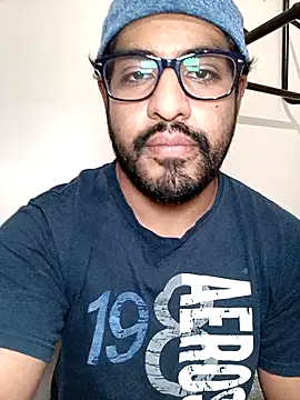 Snapshot of HombreS3n chatting on September 30, 3:12 am HombreS3n online show from September 30, 3:12 am