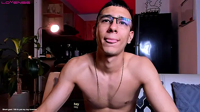 SymonPrince online show from October 13, 7:47 am