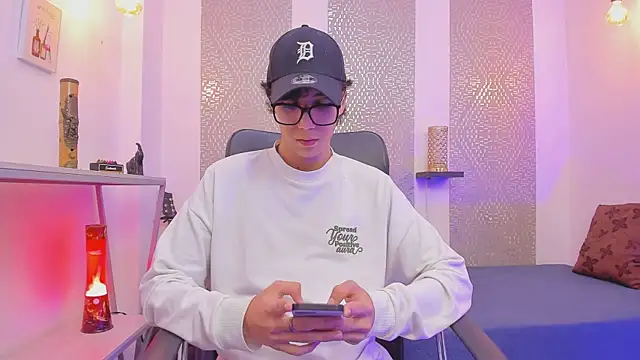 Nikolay Gregori online show from October 17, 4:38 am