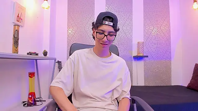 Nikolay Gregori online show from October 22, 5:11 am