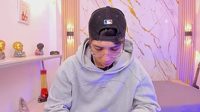 Nikolay Gregori online show from March 13, 4:42 am