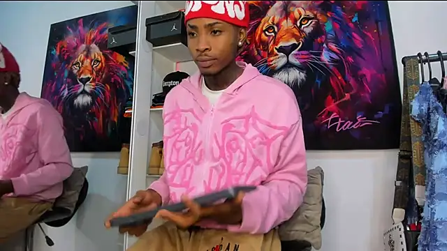 Pantera black 21 online show from October 13, 11:16 am