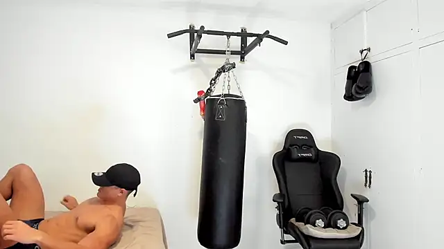 dan01  online show from October 31, 3:26 pm