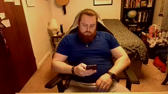 Hairy Guy30 online show from December 3, 10:49 pm