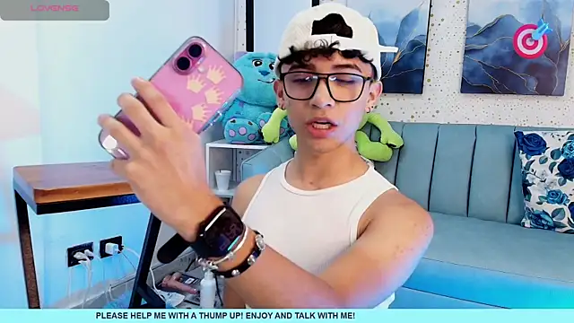 Snapshot of Niico_Cruz chatting on March 6, 1:57 pm Niico Cruz online show from March 6, 1:57 pm
