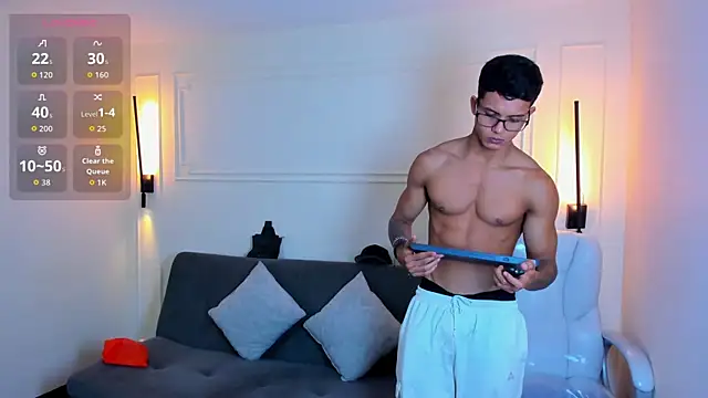 Paradise boy s online show from October 20, 10:35 pm