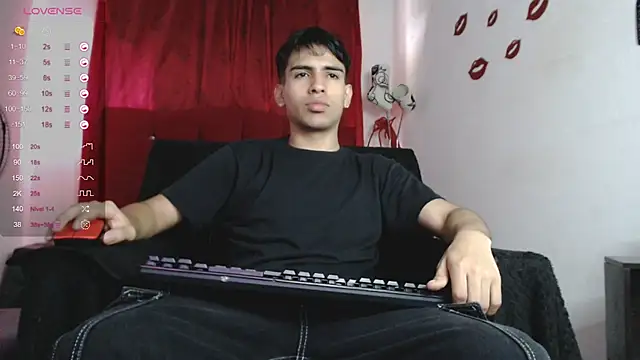 zack thunder online show from December 9, 7:24 pm