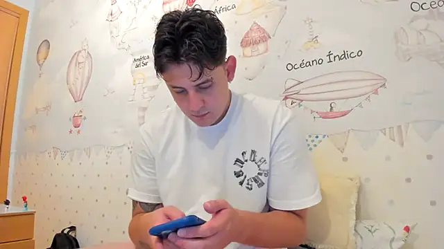 Snapshot of jordanscott20 chatting on September 10, 1:10 pm jordanscott20 online show from September 10, 1:10 pm