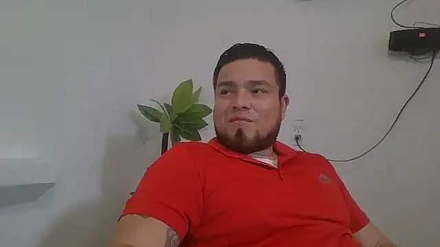 Snapshot of DirtyRcride chatting on October 5, 9:41 pm DirtyRcride online show from October 5, 9:41 pm