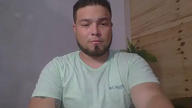 Snapshot of DirtyRcride chatting on September 24, 8:51 pm DirtyRcride online show from September 24, 8:51 pm