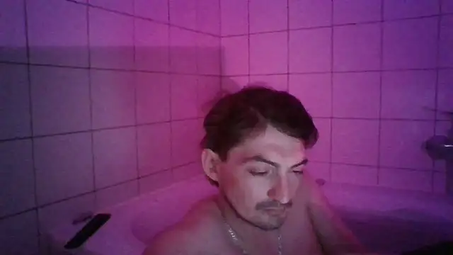 Wesleymodel online show from April 2, 12:41 am