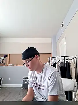 Justfacesit6969 online show from May 15, 1:58 am