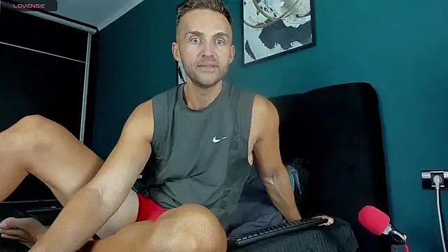 ShawnFucker2 online show from April 13, 2:23 am