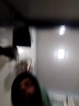 bearguy998 online show from February 3, 7:07 am