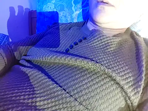 Snapshot of KennyLOVERboy chatting on January 22, 7:35 am KennyLOVERboy online show from January 22, 7:35 am