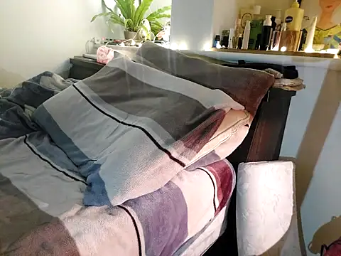 Snapshot of KennyLOVERboy chatting on January 29, 3:04 pm KennyLOVERboy online show from January 29, 3:04 pm