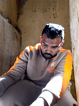 ListedLoin online show from February 21, 11:11 am