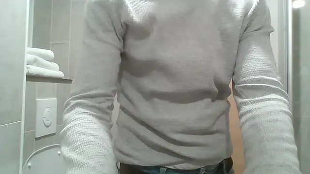 maxmueller321 online show from January 8, 2:00 pm