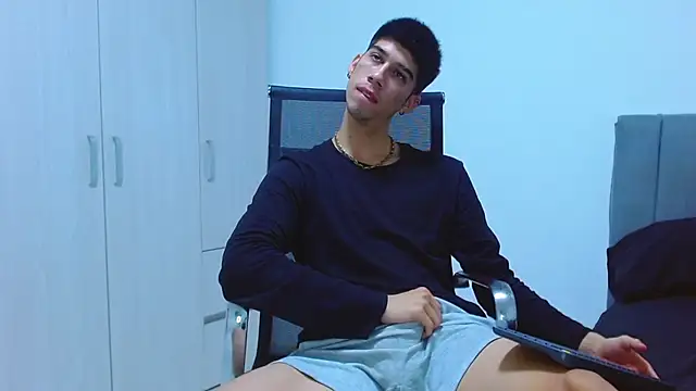Snapshot of jhony-sex chatting on September 12, 6:57 am jhony-sex online show from September 12, 6:57 am