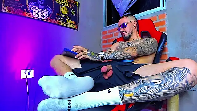 smoker445 online show from October 9, 6:40 am