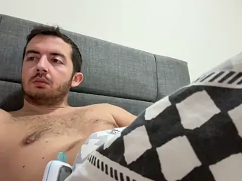 laynufff online show from December 22, 6:05 pm