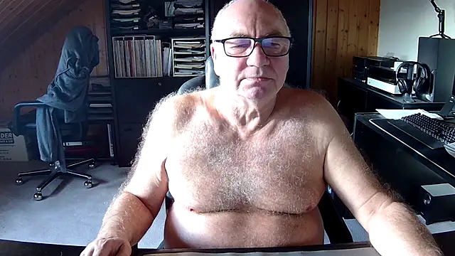 biggandybig online show from December 19, 10:45 am
