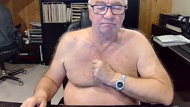biggandybig online show from January 2, 11:49 pm