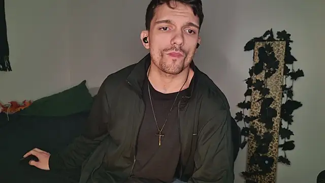 JackDesFeux online show from October 10, 7:02 am