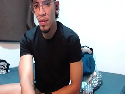 BigDragonBoy online show from February 25, 11:39 pm