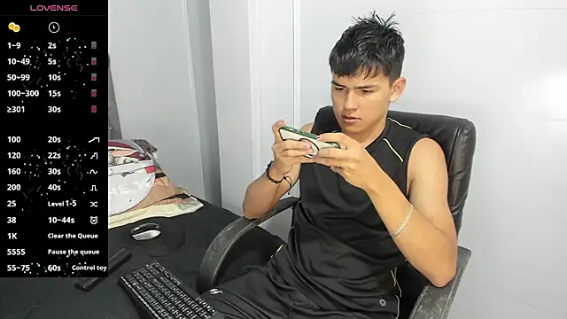 Jacobb Lee online show from February 20, 9:20 pm