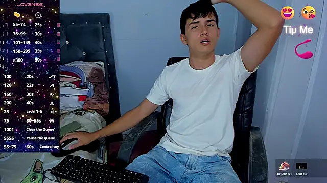 Jacobb Lee online show from October 17, 8:46 pm