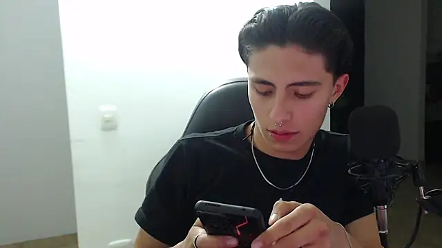 jay dimarco2 online show from September 10, 2:21 am