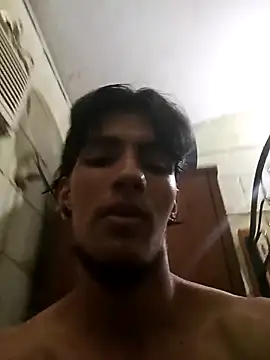 Snapshot of freddywwm chatting on October 4, 3:06 pm freddywwm online show from October 4, 3:06 pm