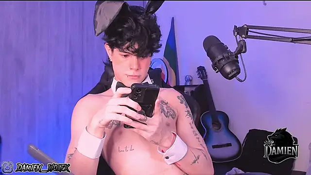 cinnamon boyxxx online show from September 22, 2:55 am