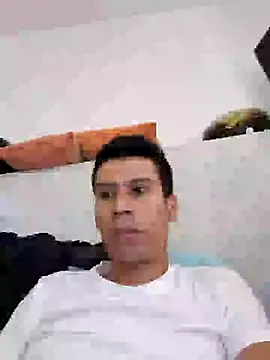 Snapshot of josehot151515 chatting on January 16, 6:59 pm josehot151515 online show from January 16, 6:59 pm