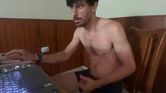 nicolaaaaas online show from February 3, 6:22 am