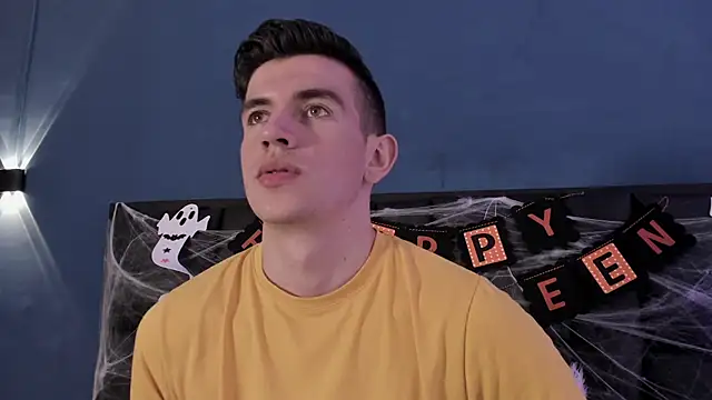 MikaelSlow online show from October 19, 4:28 am